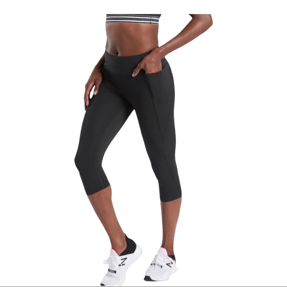Athleta Velocity Stash‎ Pocket Crop Leggings Black Small